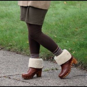 Ugg Lynnea Shearling Clog Boots